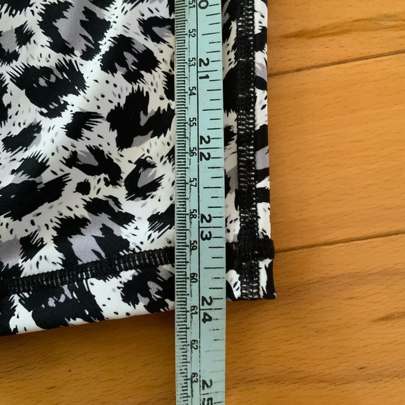 Zyia Active capri legging - Picture 4 of 5